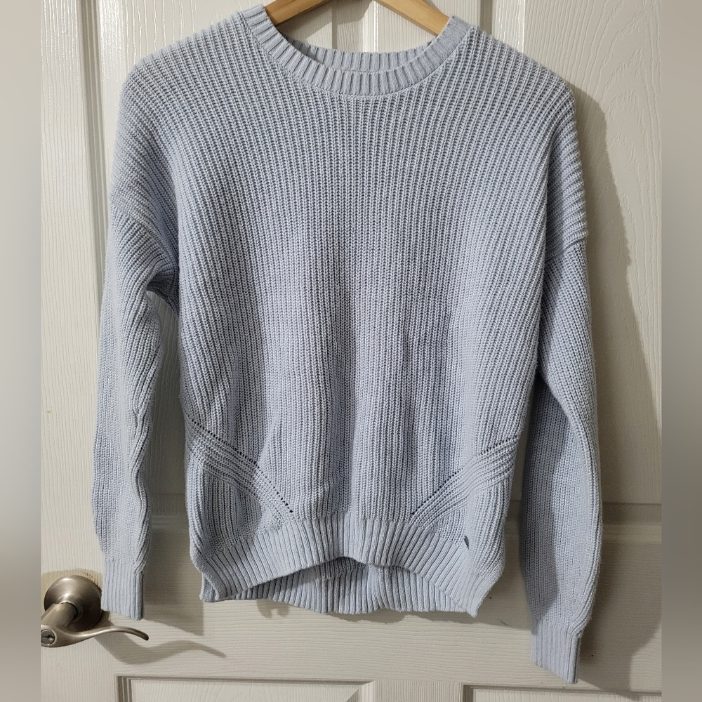 ⭐️ Hollister Cable Knit Pale Blue Sweater size XS